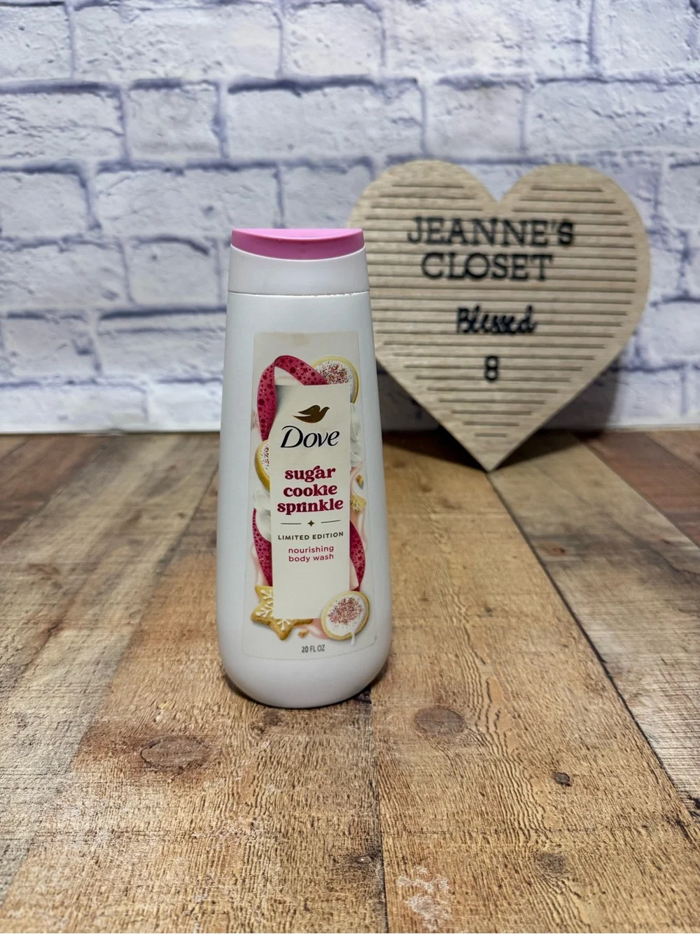 Dove Sugar Cookie Sprinkle Limited Edition Liquid Body Wash Unisex 20 fl oz.  Ne